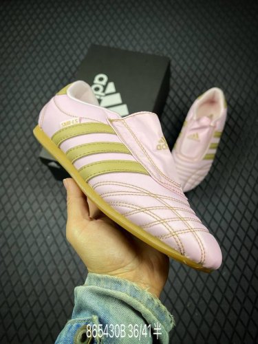 b 公司级阿迪达斯Adidas Originals Taekwondo 运动舒适 防滑耐磨包裏性低帮 训练鞋 货号:Jq8209 尺码:36 36.5 37 3
