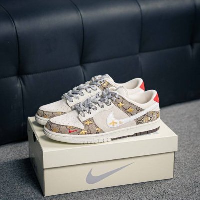 核心私 Nike Dunk 全套原楦原模倾力打造完美版型 独家原厂航空铝磨具打磨大底 鞋头坡度极致还原 无解鞋型 原盒原配 圈内天花板工艺 原厂冲刀 超高清洁度