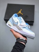 Air Jordan Legacy 312 经典配色 有着交错结合的设计，它的名字就展现出它所包含的鞋款元素，312 分别对应了 Air Jordan 3、Ai