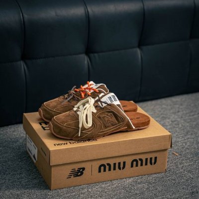 270 核心私 miumiu缪缪 X New Balance Nb530 情侣款 休闲 运动鞋 阿甘鞋 德训鞋 原版开发 经典Nb530运动鞋中汲取灵感推出了自