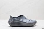 公司级Nike Reactx Rejuven8 耐克 简约舒适 洞洞鞋 由兼具轻便性和耐用性的Eva泡沫打造 拖鞋的外观十分吸引人 融合了舒适与时尚的元素 延续