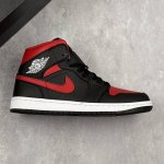 本地 核心私 公司级Nike Air Jordan 1 Retro Mid Og Aj1代迈克尔 乔丹中帮耐克经典复古百搭休闲文化运动篮球鞋 货号:Dq84 6