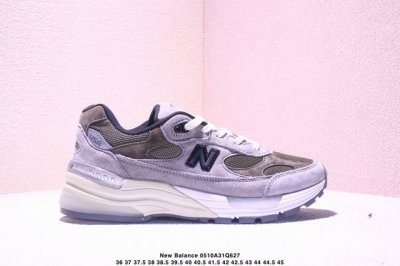 新百伦 Nb New Balance U992系列复古休闲运动慢跑鞋 #鞋面由透气牛津布料拼接构成 中底高弹Eva发泡材质加持满丁防滑橡胶外底 Xm0510Q6
