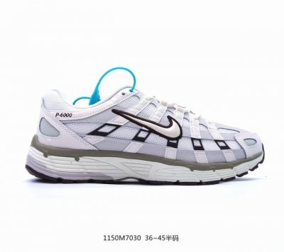 耐克nike P-6000 跑鞋内外侧都用了红色的钩子，采用透气材料，搭配匠心覆面，再现千禧年代的跑鞋风格，塑就大气外观。鞋款秉承 Nike Pegasus 2
