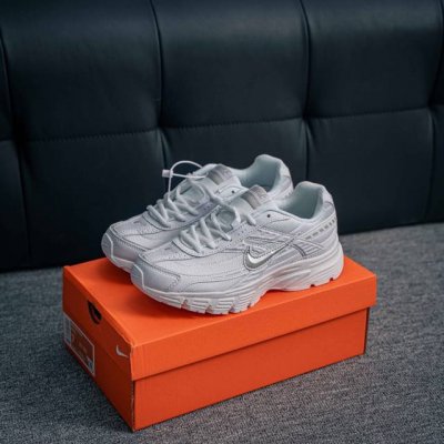 核心私 Nike Mns Initiator 耐克运动鞋男女款潮流时尚 原楦原纸版数据开发 货号：Fz9020 100 尺码：36 37 37.5 38 38.