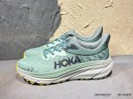 新品上市实拍 Hoka U Restore Ct 全新配色 一脚蹬系列，这个品牌来自于新西兰的毛利语，Hoka表示大地，One One表示飞越，连起来就是飞越地