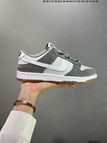 真标耐克 Nike Sb Dunk Low 扣篮系列 复古低帮休闲运动滑板板鞋。采用脚感柔软舒适Zoomair气垫，有效吸收滑板等极限运动在落地时带来的冲击力，