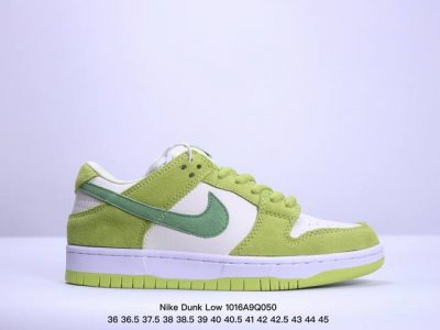 Nk Sb Dunk Low Pro 米绿青苹果 Dm0 7-300 全新支线性价比拉满 迎合行情定价 正确头层皮料 细节均购入原鞋校对开发 全套原纸板楦头加持