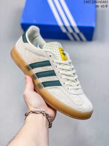 Bad Bunny X Ad Gazelle Indoor Trainers Benito 羚羊内训系列低帮复古百搭休闲运动德训风板鞋“联名白黑浅灰变形鞋头”I