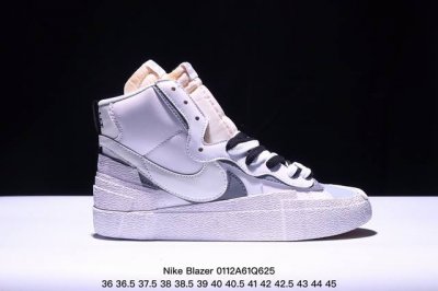 Nike 耐克 男女鞋真标抽屉原盒制，同源纳帕皮鞋头+叠层鞋眼片，原档案数据开发钩子位置校对，原厂高水准复杂手工硫化工艺，激光定点手工黏贴围条翘度，前后鞋身共七