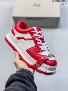 Chanel 香奈儿 2025C新款早春度假款 采用最新礼盒包装 花纹礼盒包装 海外购入原版1-1复刻 采用进口牛皮牛筋Tpud大底**4Cm 一双舒适的鞋子能