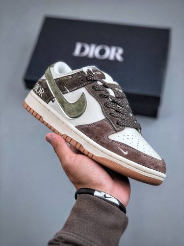 Nike Sb Dunk Low X Dior 米棕绿三小钩满天星纯原大厂出品 极力推荐原装头层材料 独家版型蒸餾加工帶來的是更好的视觉和脚感体验大厂纯原品质出