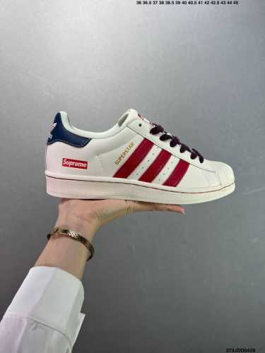 Adidas Originals Superstar 2025全新版本 贝壳头北面联名 渠道正品订单 诠释市场最高工艺水平 贝壳头经典小白板鞋 专柜上架同步配色