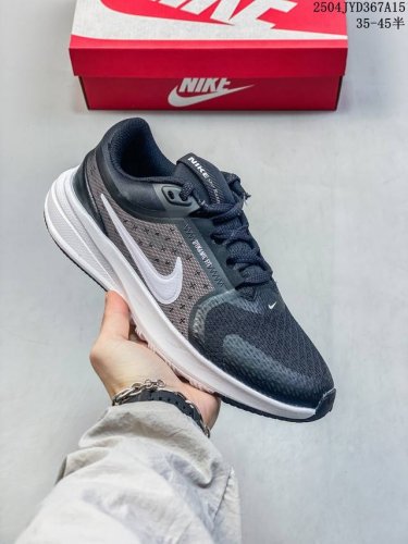 耐克 男女鞋 Nike Reactx pegasus plus Next Nature 超级飞马跑步鞋 厚底增高运动老爹鞋。登月兼顾迅疾外观和稳固脚感，后跟覆面