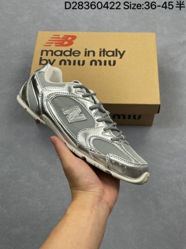 公司级 Miu Miu X New Balance联名款半拖鞋 New Balance 530 学院风 公司级版本 联名款只保留了旧版Nb530 的流线型与鞋头