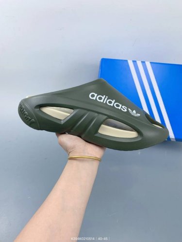 adidas Superstar 夏季休闲沙滩拖鞋凉鞋 舒适轻便运动防滑潮流洞洞凉鞋 Size：如图 编码：K394K0210514