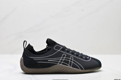 公司级Onitsuka Tiger鬼塚虎 Sclaw 皮革 舒适百搭 防滑耐磨低帮 生活休闲鞋 货号:1183B969-001 尺码:36 37 37.5 38