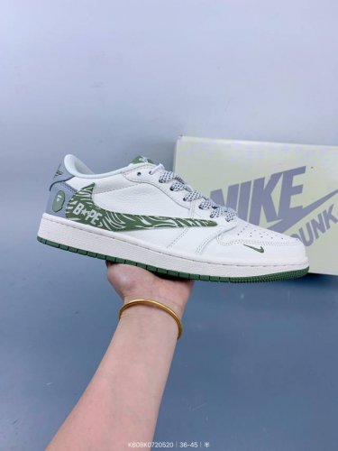 travis Scott X Fragment Design X Jordan Air Jordan 1 Low Og Sp 多方联名合作融合了Travi翻毛蓝