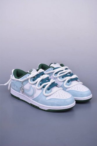 天 Nike Sb Dunk Low 灵蛇之瑞 解构抽绳鞋带 纯原大厂出品 极力推荐 原装头层材料 独家版型蒸餾加工 帶來的是更好的视觉和脚感体验 大厂纯原品质