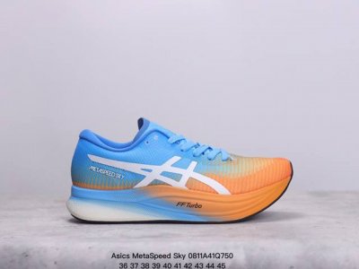 asics亚瑟士全新碳板竞速跑鞋，Metaspeed Sky马拉松缓震跑步鞋 亚瑟士asics Metaspeed Sky 是一款专业级出色的碳纤维板跑步鞋，具