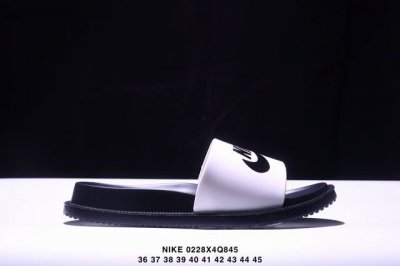耐克 Nike 情侣夏季沙滩涉水休闲百搭运动潮流人字拖凉拖鞋。 Xm0228Q8