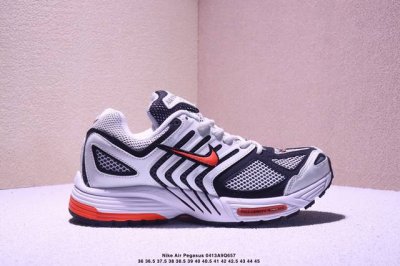 Nike 耐克 男女鞋真标半码制，原楦原纸版开发版型，采用环保纤维革饰片组合网眼布鞋面材质，耐弯折热塑框架支撑鞋身，中底搭载Eva轻量缓震，外置防滑耐磨橡胶底片