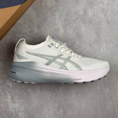 本地 核心私 亚瑟士Asics Gel-Kayano 31 系列轻量缓震休闲运动跑步鞋 采用环保太空合成革配合透气网眼布鞋面材质 中底3D可视Gel缓震胶效果