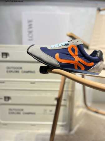 西班牙百年皮具奢华品牌 罗意威Loewe Ballet Runner 2.0 Sneakers 芭蕾舞2.0系列阿甘复古风德训薄底百搭休闲运动鞋 尼龙和牛皮革运 - 点击图像关闭