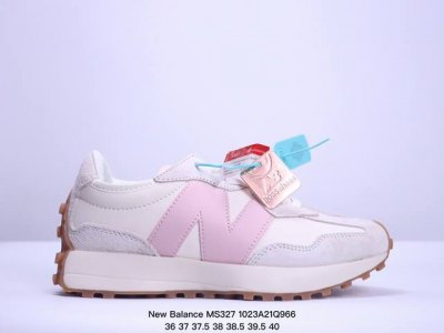 New Balance MS327系列 复古休闲运动慢跑鞋 #全新 New Balance 327 系列，以更纯粹的复古风格设计打造的全新造型。侧身还以解构设计