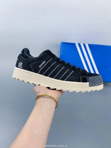 阿迪达斯 Adidas X Clot联名 Superstar贝壳头系列低帮经典百搭休闲运动板鞋，鞋身整体以Adidas经的 Superstar 为蓝本设计 将标