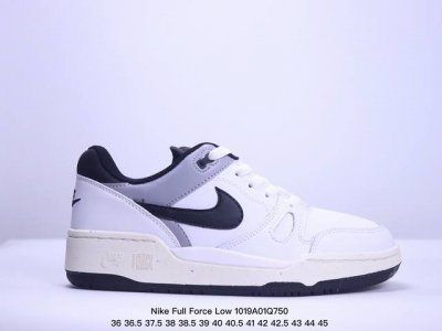 Nike 全新鞋型 来了！Nike Full Force Low 时尚复古运动板鞋，复古气质爆棚！近年来复古风的兴起，众多品牌纷纷推出自己的全新鞋款，势必要拿下