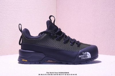 The North Face Glenclyffe Low Shoes北面 经典徒步鞋 大黑甲 鞋面整体采用防撕裂可再生涤纶, 鞋底采用 Vibram V字大底