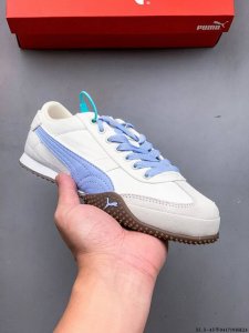puma Bella Ut 时尚百搭生活休闲鞋 Bella Ut的每一处细节，都能感受到设计者的匠心独运。整体鞋面选用了高品质的皮革材质，质感满分；延续Form