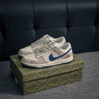 核心私 Nike Dunk 全套原楦原模倾力打造完美版型 独家原厂航空铝磨具打磨大底 鞋头坡度极致还原 无解鞋型 原盒原配 圈内天花板工艺 原厂冲刀 超高清洁度