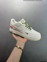 公司级Nk Air Force 1′07 Low 空军一号低帮百搭休闲运动板鞋 Bb7577-216 柔软、弹性十足的缓震性能和出色的中底设计 横跨复古与现代的