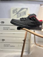140 耐克Nike Dunk Low 板鞋Sb系列经典百搭休闲运动板鞋加厚鞋舌的填充，使舒适性大大提升，同时也更方便穿脱中底部分则加入了脚感柔软舒适Zooma