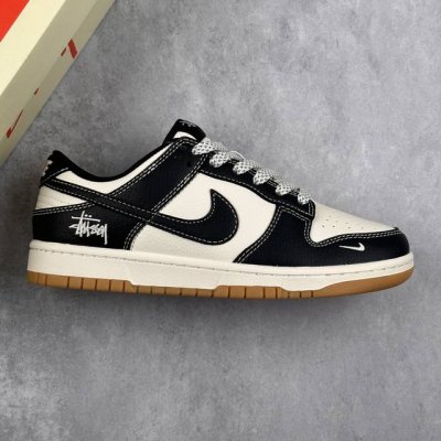 本地 核心私 Nk Sb Dunk Low 斯图西联名 生胶黑荔纹 周年高端定制 低帮休闲板鞋 #定制鞋盒 大厂纯原品质出货 超高清洁度 皮料切割干净无任何毛边