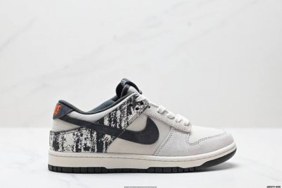 公司级耐克Nike Dunk Low 扣篮系列 复古低帮休闲运动滑板板鞋 采用脚感柔软舒适Zoomair气垫 有效吸收滑板等极限运动在落地时带来的冲击力 为街头