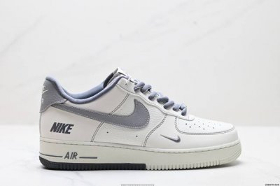 公司级Nike Air Force 1‘07 原楦头原纸板 打造纯正低帮空军版型 专注外贸渠道 全掌内置蜂窝气垫 原盒配件 原厂中底钢印、拉帮完美 货号:Sc9