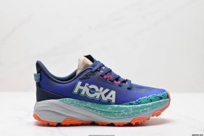公司级小红书推荐Hoka M Speedgoat 6全新配色 这个品牌来自于新西兰的毛利语，Hoka表示大地，One One表示飞越，连起来就是飞越地平线，On