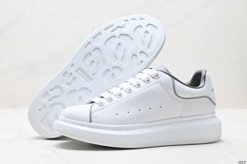 公司级意大利高奢品牌Alexander Mcqueen亚历山大 麦昆 Sole Leather Sneakers低帮时装厚底休闲运动小白鞋 Id:Jfd129-