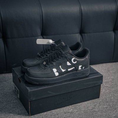核心私 Air Force 1 原装级别 原楦头原纸板 打造纯正空军版型专注外贸渠道 全掌内置蜂窝气垫 原盒配件 原厂中底钢印、拉帮完美 货号：Ib9949 0