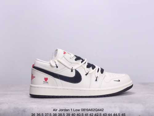 公司级air Jordan 1 Low aj1乔1低帮休闲板鞋 同步官方配色 市场唯一独家头层皮打造 原鞋原档案开发 原厂皮料 原档冲孔鞋头 正确满胶鞋垫 四线
