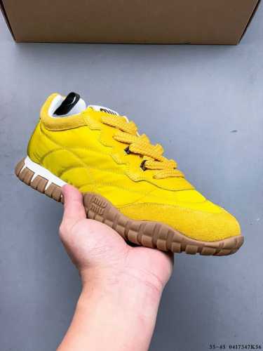 公司级！Miumiu 25Ss Tyre系列春夏新款 饼干鞋 阿甘鞋休闲运动鞋Miumiu最新爆款 前卫大胆的设计 风格融于此款厚底帆布运动鞋的简约线条 别致徽