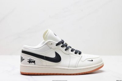 公司级Nike Air Jordan 1 Low Aj1乔1低帮休闲板鞋 同步官方配色 市场唯一独家头层皮打造 原鞋原档案开发 原厂皮料 原档冲孔鞋头 正确满胶