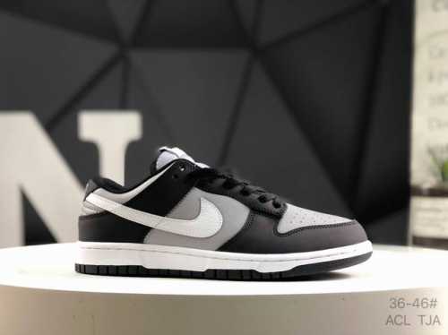 耐克 Nike Dunk Low 低帮 原装头层材料 用料绝不含糊 独家版型蒸馏加工带来的是更好的视觉和脚感体验 清洁度 电绣工艺 皮料切割干净无任何毛边 细节