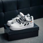 Air Force 1 原装级别 原楦头原纸板 打造纯正空军版型专注外贸渠道 全掌内置蜂窝气垫 原盒配件 原厂中底钢印、拉帮完美 货号：Fz5066 111 尺