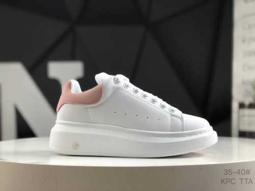 意大利高奢品牌-亚历山大 麦昆 Alexander Mcqueen Oversized Sneakers 低帮时装厚底休闲运动小白板鞋 货号 553770 码数