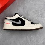 本地 核心私 Supreme X Air Jordan 1 Low Sup X 乔丹 低帮 联名黑白灰 Aj1 乔丹1代 乔丹篮球鞋系列 鞋身整体以黑色磨砂打造