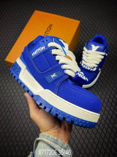 E lv-路易-威登Trainer 2025走秀最新款原版1 1开发复刻 上脚非常舒适 做工精细鞋面由意大利进口小牛皮拼接 侧边饰有品牌Logo标志 进口网布垫